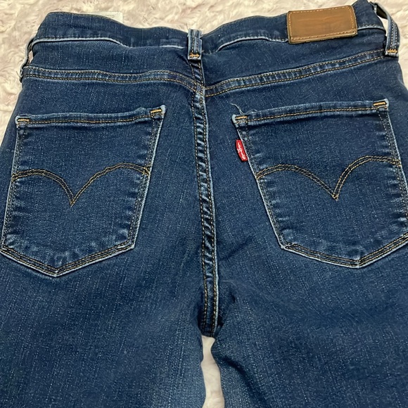 Levi’s Jeans - Picture 2 of 5